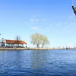 & Restaurant Utkiek 2*
