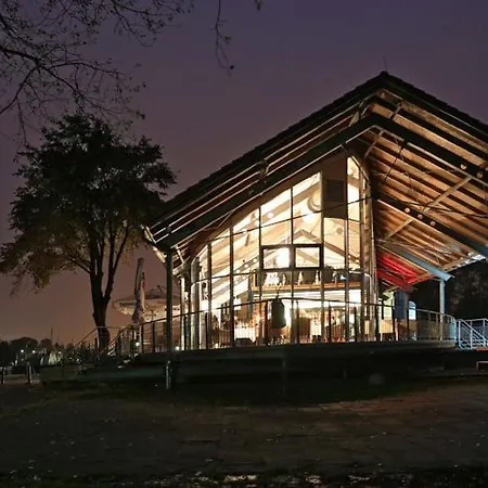& Restaurant Utkiek 호텔