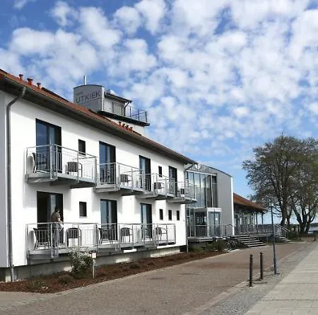 & Restaurant Utkiek