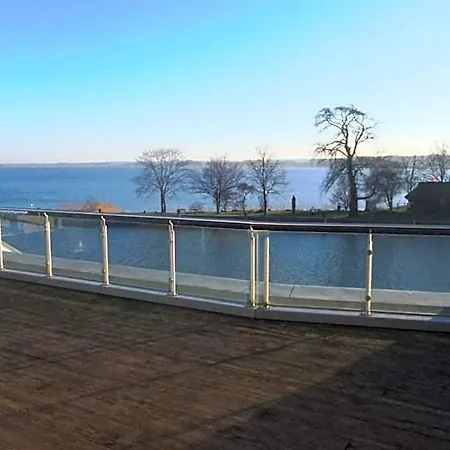 Hotell & Restaurant Utkiek 2*