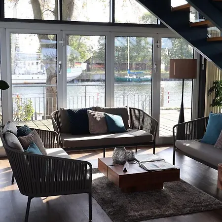 & Restaurant Utkiek Отель