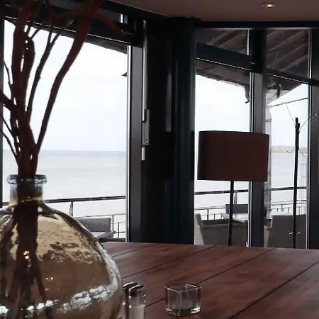 & Restaurant Utkiek Отель Грайфсвальд